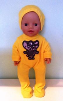 Doll's babygro/sleepsuit