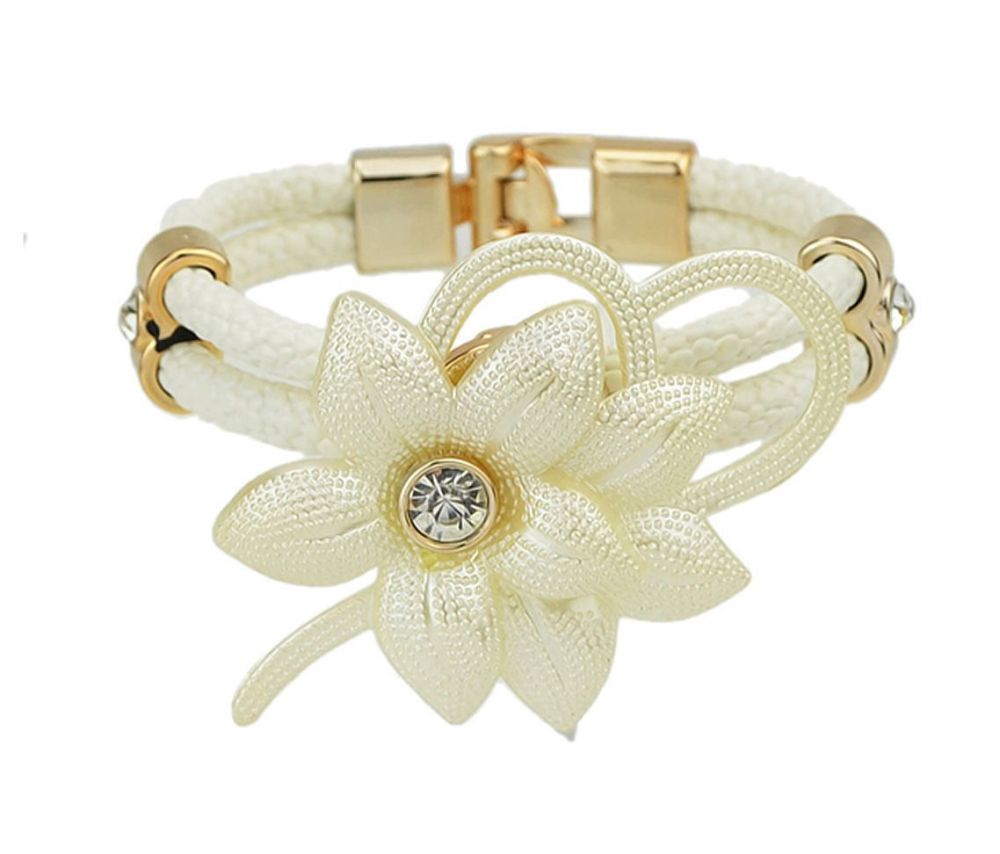 Floral Child's Bracelet - White