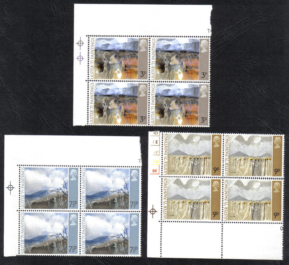 British Stamps 1971 Ulster Art Paintings - Blocks of 4 MINT (h797)