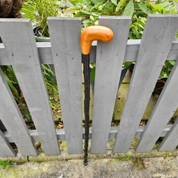 IRISH BLACKTHORN WALKING STICK WITH AN IRISH YEW HANDLE 709EW