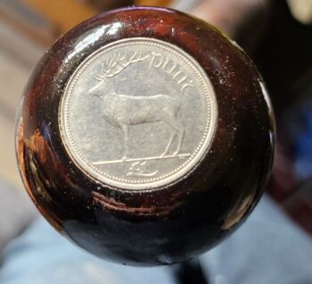IRISH BLACKTHORN WALKING STICK WITH A ONE PUNT OLD IRISH COIN EMBEDDED IN THE HANDLE 749EW