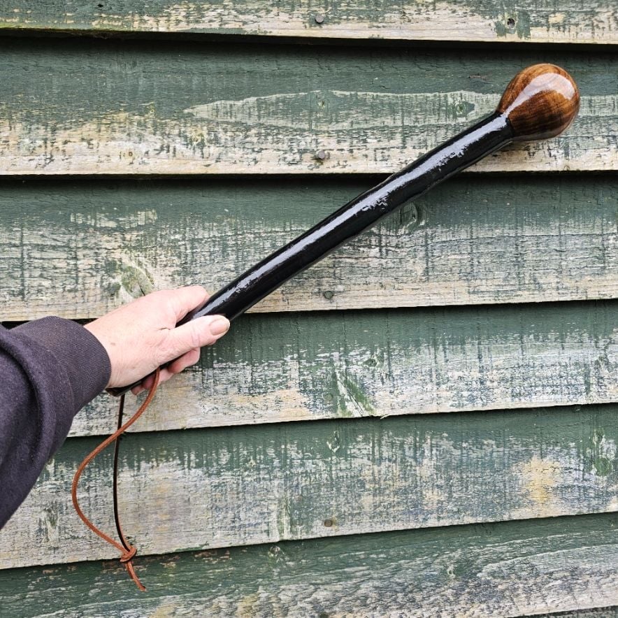 IRISH BLACKTHORN CUDGEL WITH A BLACK WALNUT HEAD 773EW