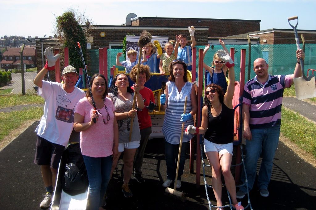 Manor Road Playground Clean Up