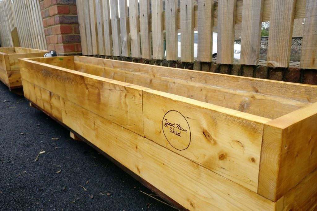 Men in sheds - Flower boxes for the Bevy Dementia Group sensory garden (102
