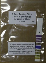 pH strips for testing the acidity of wine. Range 2,8 - 4,6 pH