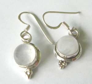 Moonstone silver earrings  (ME11)