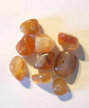 Natural Agate stone nuggets yellow pk 10 (AGNug02)
