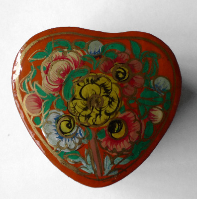 Kashmir Trinket Box Heart shaped RED with Flowers (804)