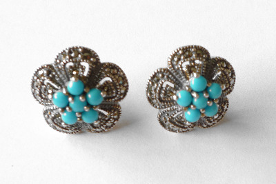 Turquoise silver earrings  (T01E)