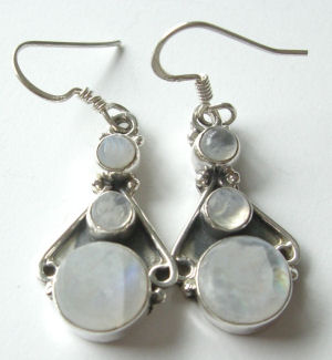 Moonstone pearly white stone silver earrings (ME07)