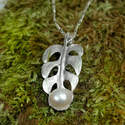 Sterling silver Leaf necklace with ivory  Pearl (NS)