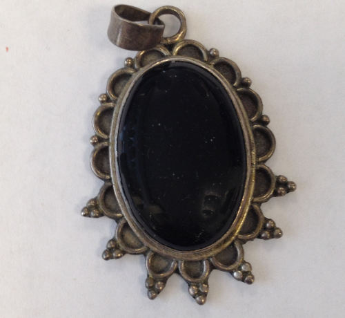 Black stone Obsidian pendant (BLKP36)