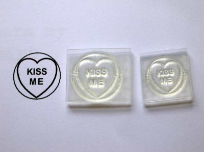 Love Heart stamp, Kiss Me, 1.9cm or 1.5cm