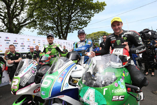 top three in Bennetts Lightweight TT