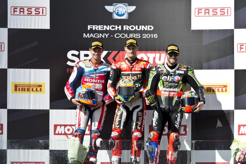 Van der Mark takes second place in thrilling race one at Magny-Cours