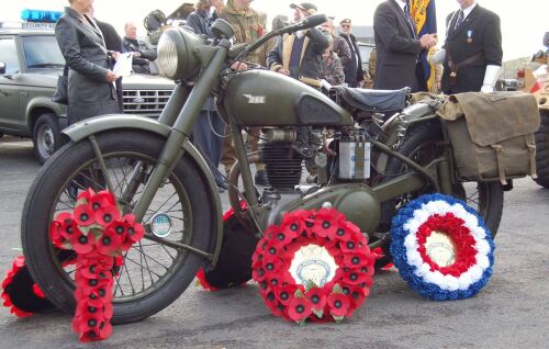 Poppy Day Parade and Service &ndash; Military Vehicle Meet - Ace Cafe