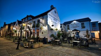 Black Boy Inn, Biker Friendly, Caernarfon, Snowdonia, Wales,