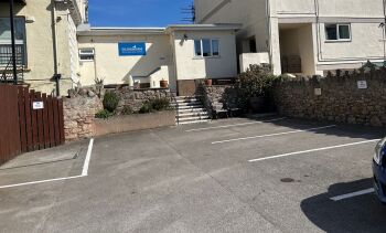 The Shelbourne, Biker Friendly, Llandudno, parking