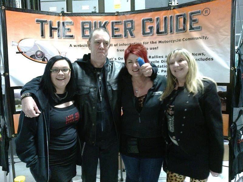 Steve Henshaw and his thumb @ The Manchester Bike Show 2014