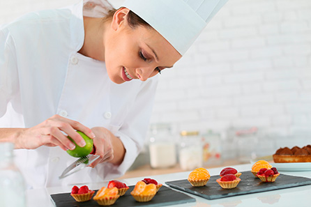 View the range of cookery experiences available through Virgin Experience Days