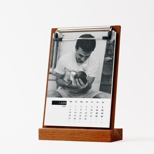 This is the Inkifi Walnut Desktop Calendar