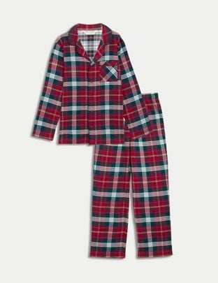 There are pyjamas for children, too