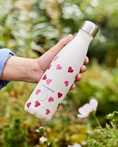 This pretty Pink Hearts Chilly's Bottle 500ml is in the sale