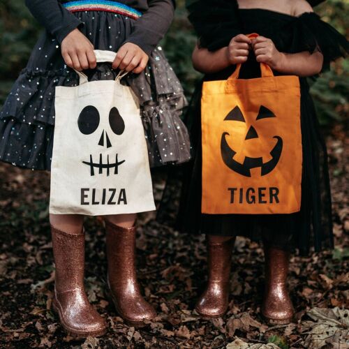 How about a Halloween Trick Or Treat Party Bag?