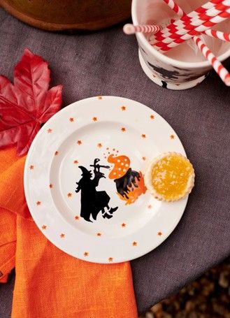 I love this The Wise Witches Small Side Plate, 6.5 Inch!