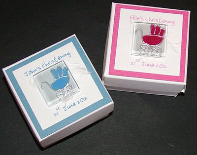 PRAM FAVOUR BOX (blue or pink)