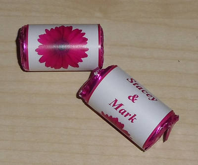 DARK PINK GERBERA - love hearts (2 sizes)