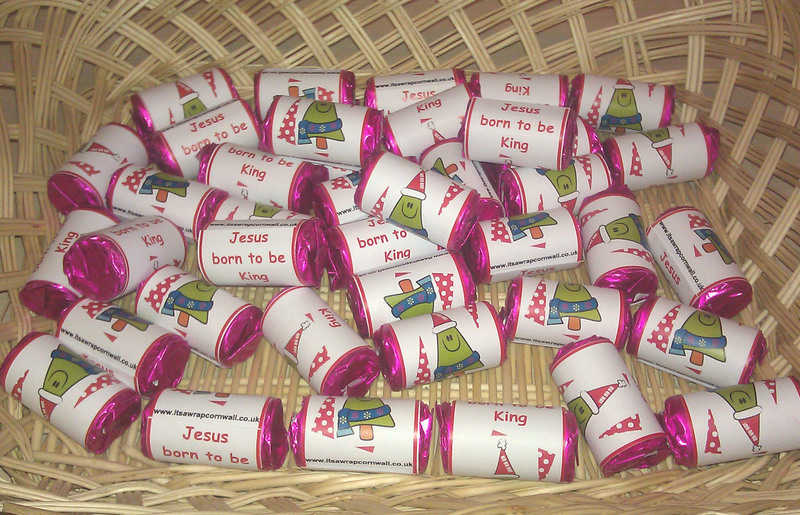 SMILEY TREE mini love hearts pile SMILEY TREE mini love hearts pile