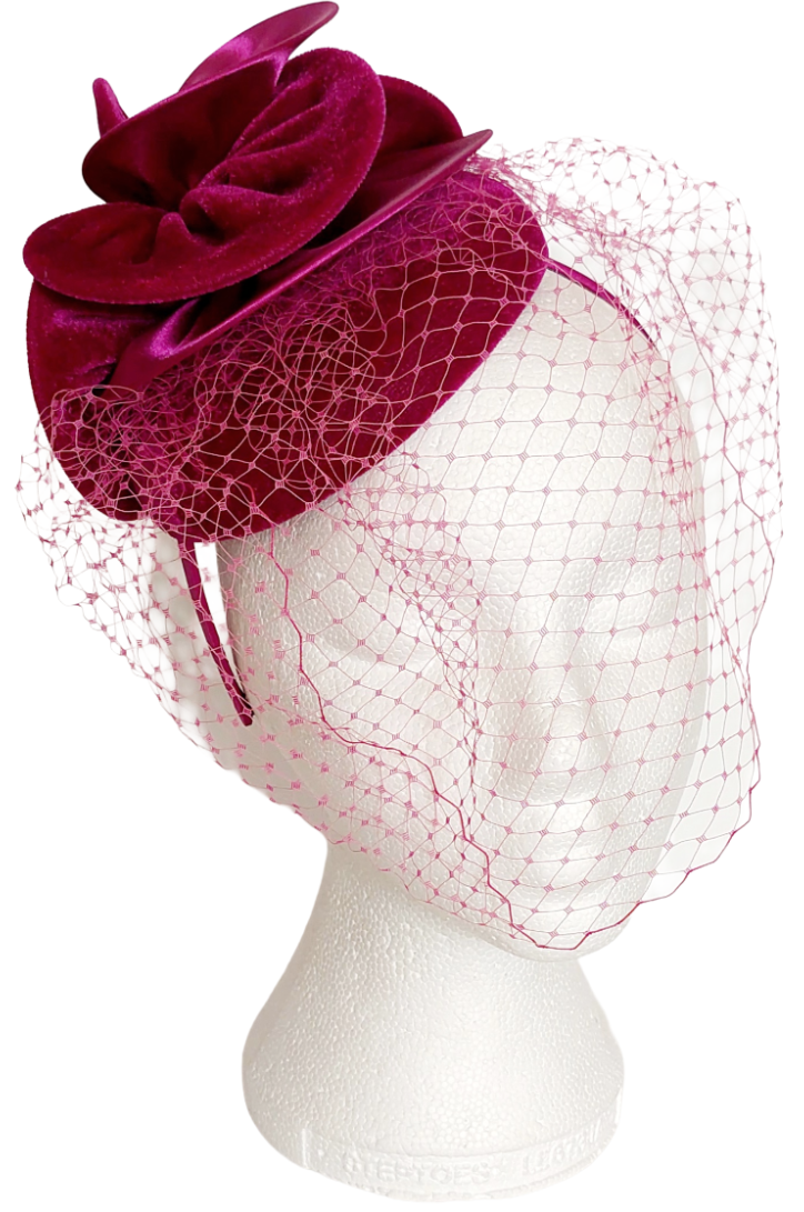 Deep fushia velvet pill with veiling FA-4356