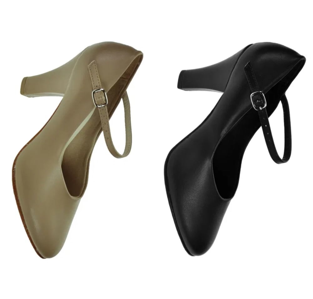 3” character shoes