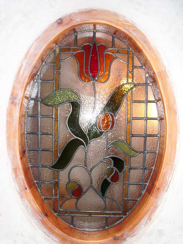 Tulip stained glass oval panel