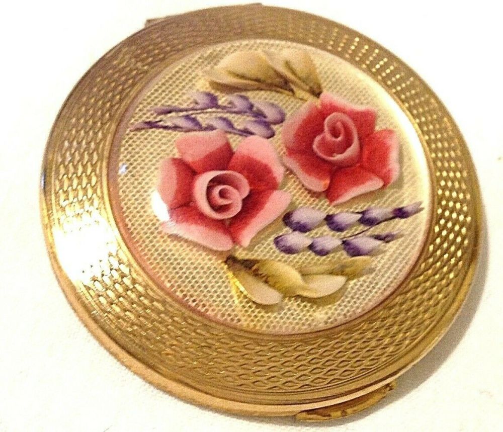 A Vintage Antique Kigu gold tone reverse carved Lucite roses rose powder co