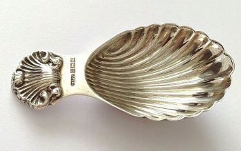 Antique style Vintage shell silver caddy spoon hallmarked Birmingham 1971 PHV&Co