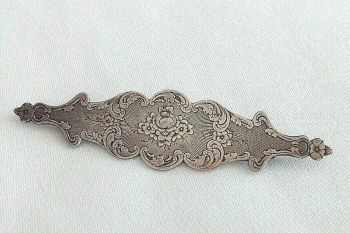 Antique Victorian sterling silver brooch pin engraved engraving