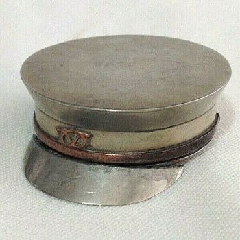 Antique silver plated snuff box captain's soldiers hat military WW1