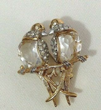 Vintage Swarovski love birds crystal gold tone brooch pin 