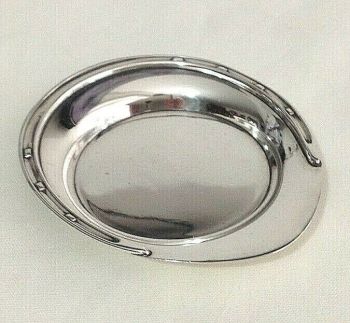 Antique Horse shoe jockey cap calling card or mints tray hallmarked Chester 1939