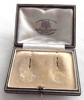 Antique Edwardian Goldsmiths Silversmiths Co earrings display box London