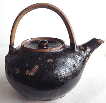 Vintage Geoffrey Whiting signed stoneware teapot Avoncroft