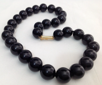 Onyx Bead necklace with 18ct gold clasp
