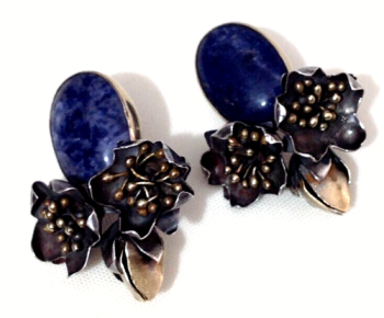 Designer 925 sterling silver earrings signed by Eileen Coyne