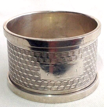 Antique sterling silver napkin ring hallmarked Birmingham 1928