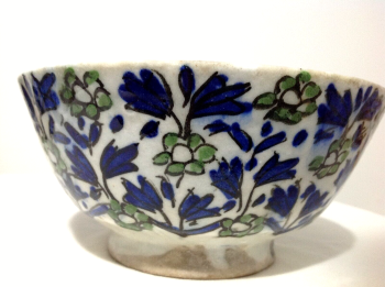 Antique hand painted Islamic or Persian Iznik pottery bowl birds and flowers