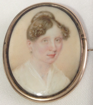 Antique 19th century yellow metal mourning brooch portrait miniature