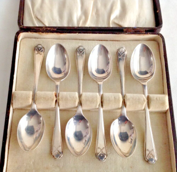 6 Vintage or Antique golf spoons Walker & Hall hallmark 1933 sterling silver