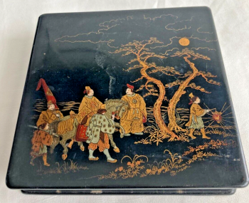Antique Chinese jewelry trinket casket box laquer gold painted scene